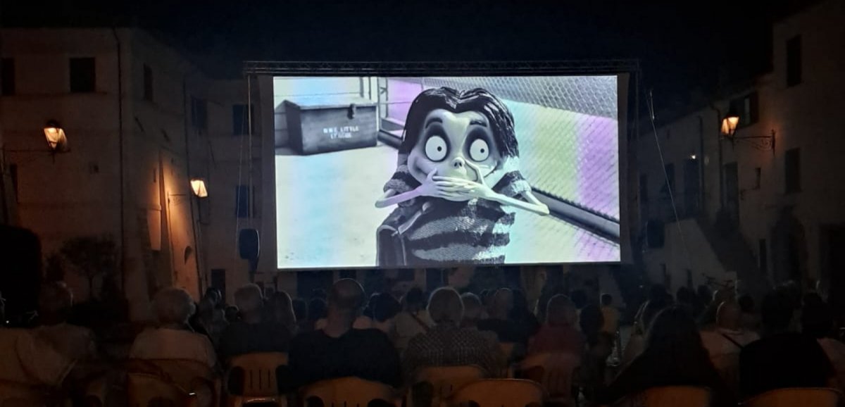 Frankenweenie, Piazza della Rocca